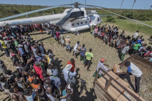 Mozambique airplane offloading emergency assistance