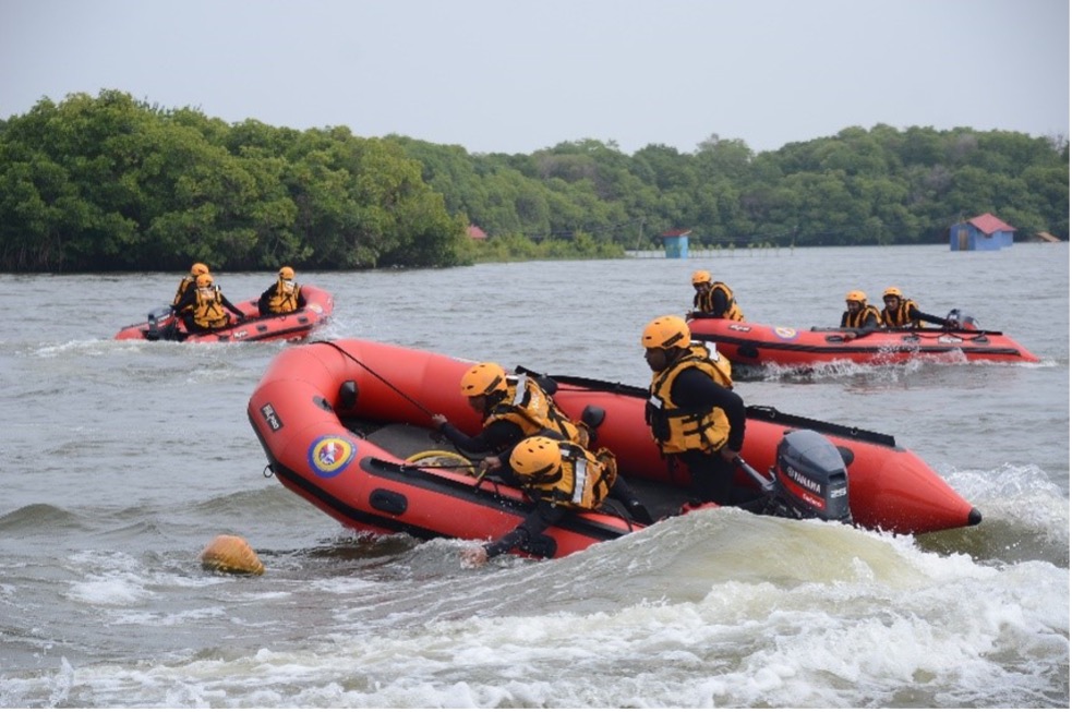 A-PAD SL, a CBi Member Network, organizes regular search and rescue (SAR) and swift water rescue trainings, partnering with the military and businesses. Photo credit: A-PAD SL